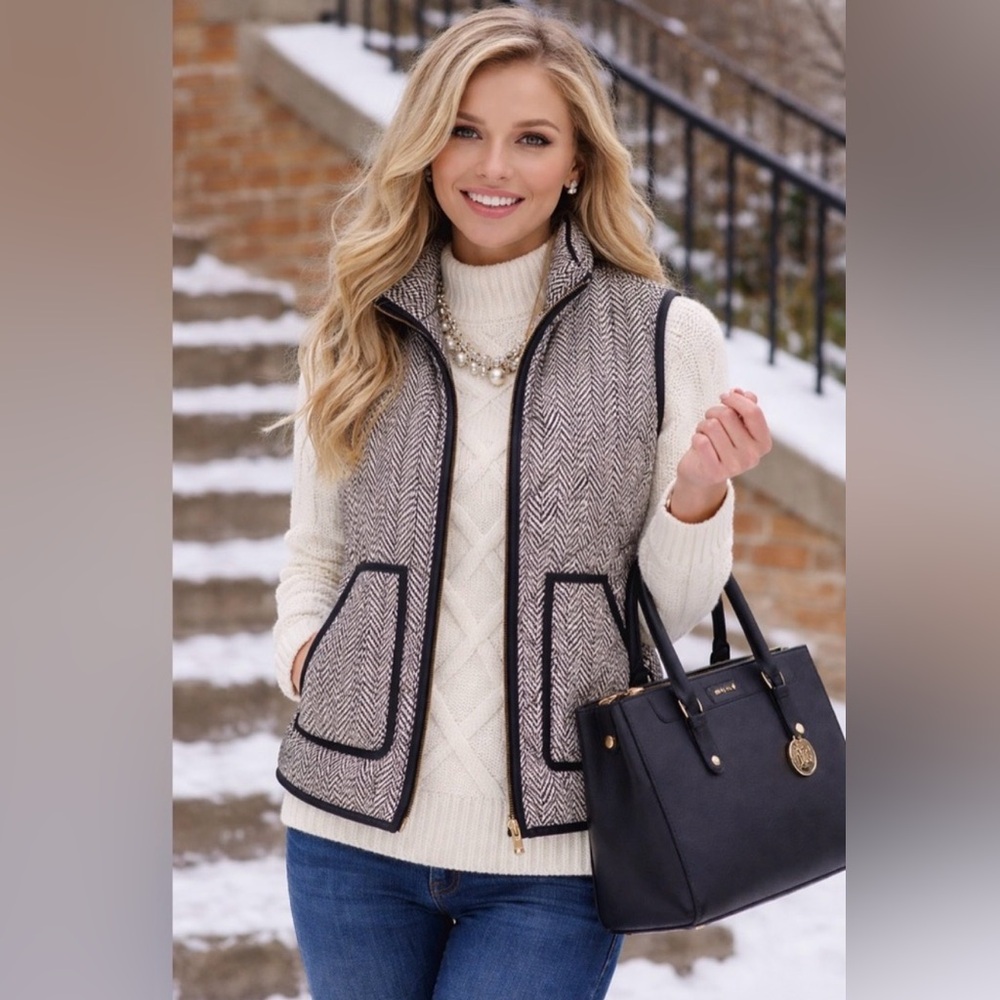 J. Crew Women's Excursion Black Quilted
Down Puffer Vest Herringbone. Like New!